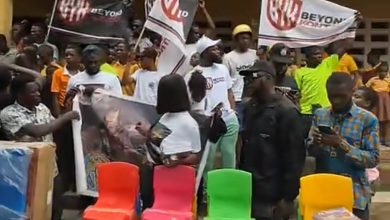 BYK Medikal donates to students who lack desks, using cement blocks as seats and tables